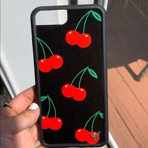 Wildflower Black Cherry IPhone 6+/7+/8+ Plus case